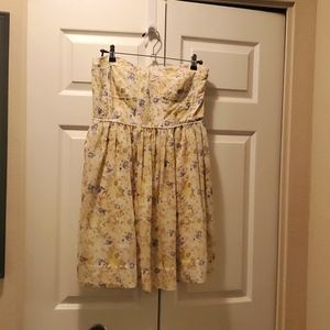 Gianni Bini Size 10 Strapless Pale Yellow Floral Short Dress